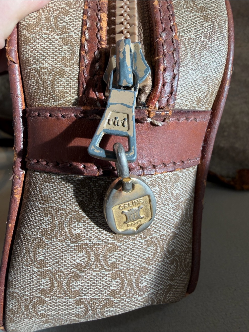 Vintage CELINE Macadam Camera Bag Crossbody Greige & Maroon Leather - Picture 6 of 15